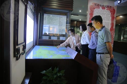 海南大学.jpg
