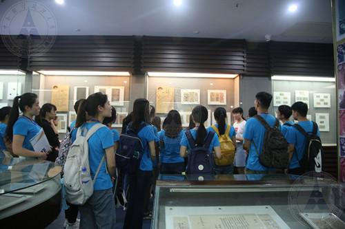 经济学院2.jpg