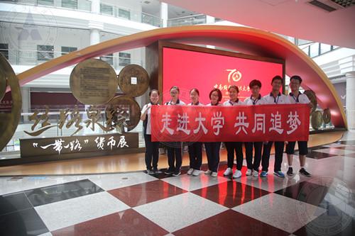 武汉中学2.jpg