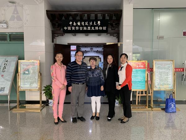 20191020中国地质大学（武汉）图书馆馆长徐世球参观_副本.jpg