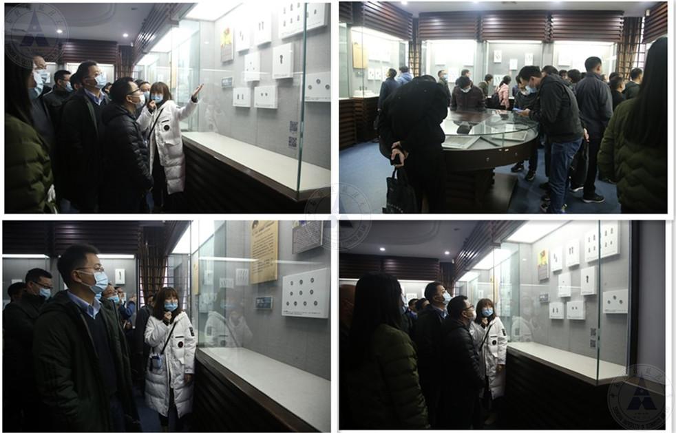 C:UsersAdministratorDesktop?01126工商学院带宝武集团鄂城钢铁优秀青年干部“起航”培训班学员30余人来参观initpintu_5555副本.jpg
